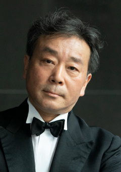 中野 振一郎